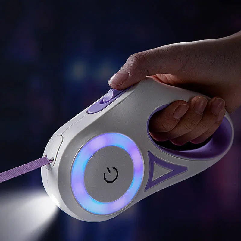 Retractable dog leash with automatic extension
